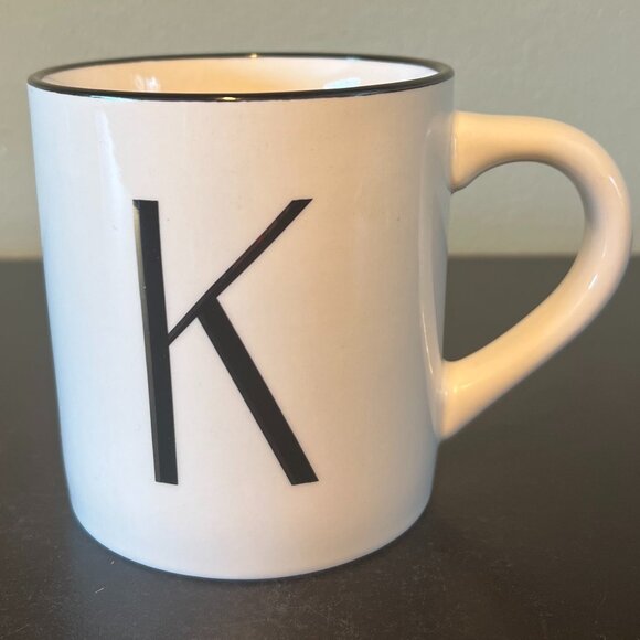 THRESHOLD Letter K Initial Monogram Stoneware Mug with Metallic Gold Highlights - Picture 2 of 9